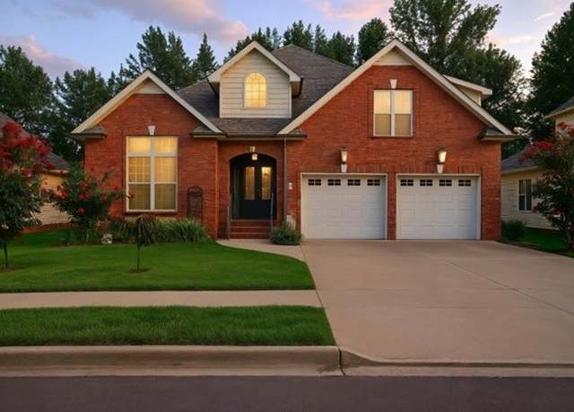 Property at 319 Turnberry Cir, Clarksville, TN 37043, 4 beds, 3 baths