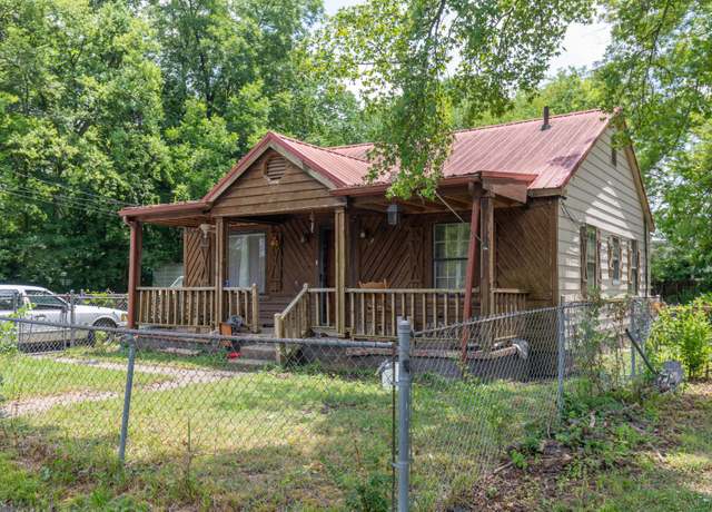 Property at 1502 E 49th St, Chattanooga, TN 37407, 3 beds, 1 bath