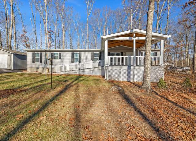 Property at 3122 Oswego Rd, Crossville, TN 38572, 4 beds, 2 baths