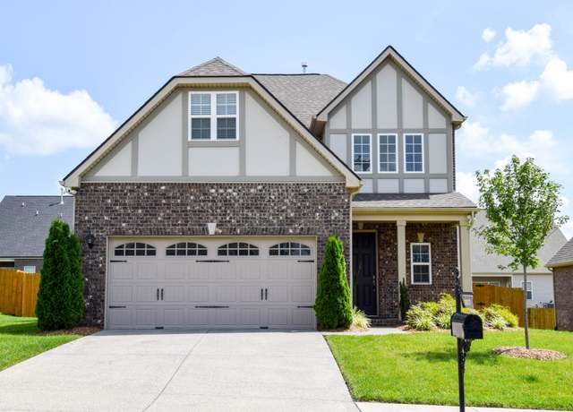 Property at 1017 Wickshire Dr, Gallatin, TN 37066, 4 beds, 3.5 baths