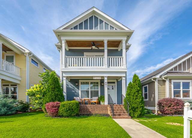 Property at 661 E 16th St, Chattanooga, TN 37408, 4 beds, 3.5 baths