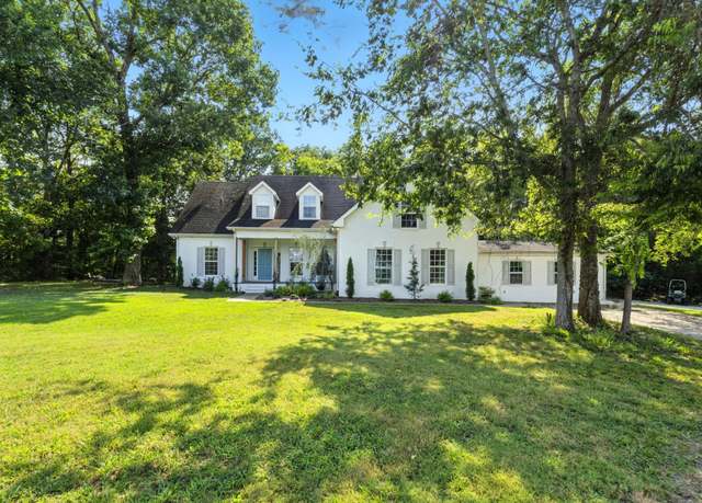 Property at 3875 Rockdale Fellowship Rd, Mount Juliet, TN 37122, 4 beds, 3.5 baths