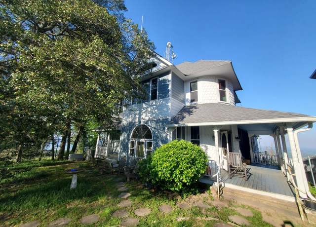 Property at 1117 E Brow Rd, Lookout Mountain, TN 37350, 4 beds, 4 baths