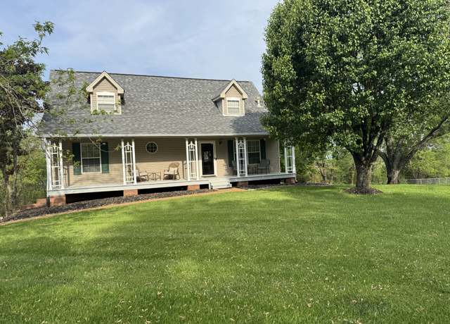 Property at 809 Hillside Dr, Springfield, TN 37172, 4 beds, 3 baths