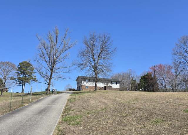 Property at 864 Hullender Rd, Ringgold, GA 30736, 3 beds, 2 baths