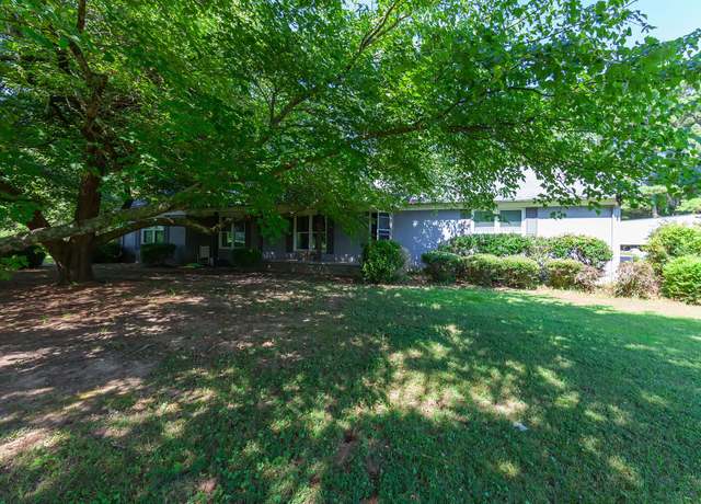 Property at 688 Spring Creek Law Rd, Jackson, TN 38305, 3 beds, 2.5 baths
