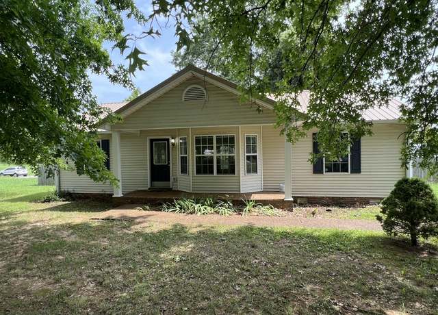 Property at 7210 Highland Rd, Portland, TN 37148, 3 beds, 2 baths
