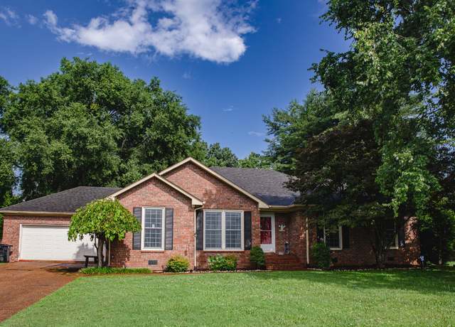 Property at 2014 Saddlebrook Dr, Murfreesboro, TN 37129, 4 beds, 3 baths