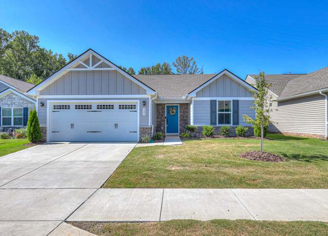 Property at 525 Streamview Dr, White House, TN 37188, 3 beds, 2 baths