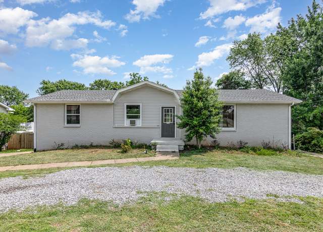 Property at 196 Haven Dr, Clarksville, TN 37042, 3 beds, 2 baths