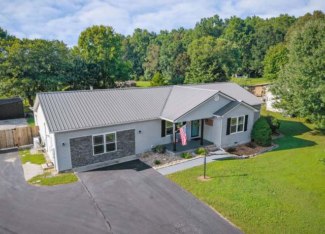 Property at 215 Walnut Trce, Sparta, TN 38583, 3 beds, 2 baths