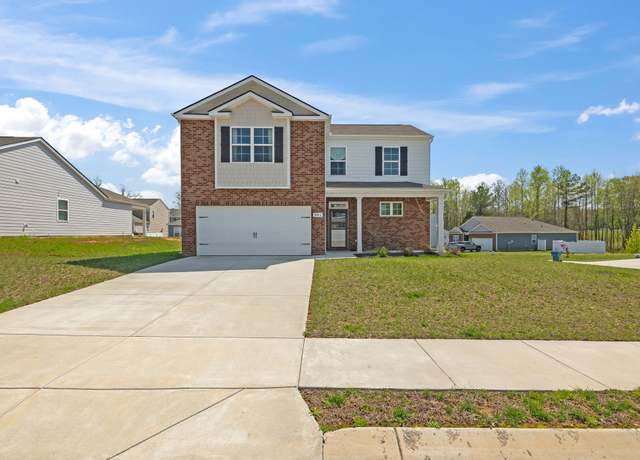 Property at 301 Oliver Way, Baxter, TN 38544, 4 beds, 2.5 baths