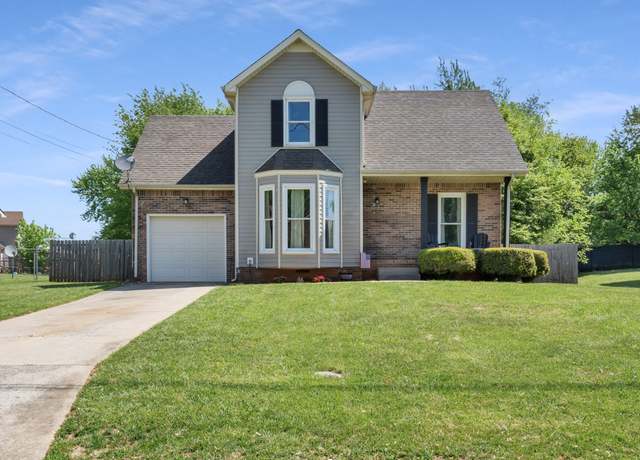 Property at 1217 Parkview Dr, Clarksville, TN 37042, 4 beds, 2 baths
