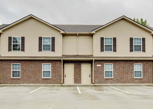 Property at 1238 Parkway Pl, Clarksville, TN 37042, 8 beds, 4 baths