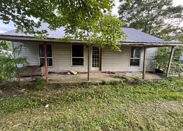 Property at 1070 W Rock Quarry Rd W, Clarkrange, TN 38553, 3 beds, 1 bath