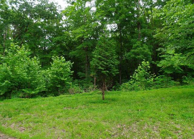 Property at 723 Mcgraw St, Clarksville, TN 37040, 3 beds, 2 baths