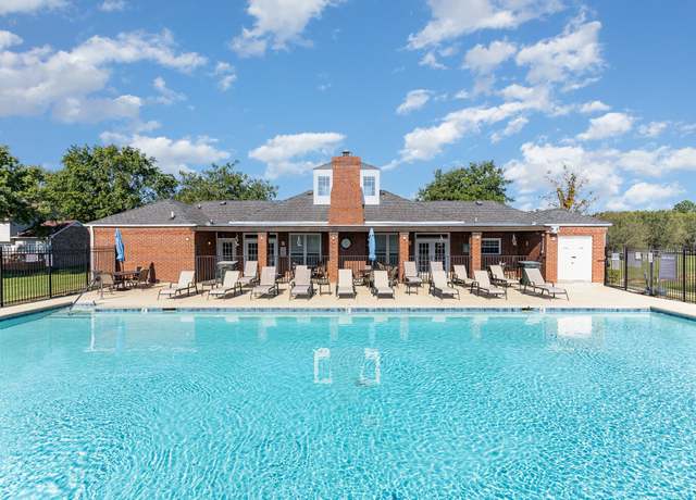 Property at 2035 Waterford Dr, Old Hickory, TN 37138, 3 beds, 2 baths