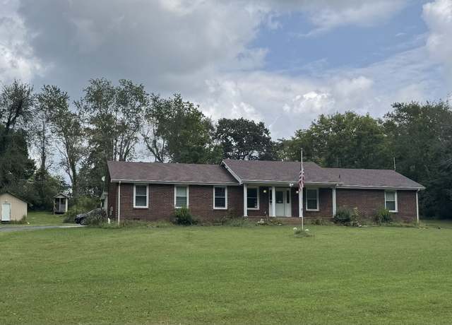 Property at 1810 Old Clarksville Pike, Chapmansboro, TN 37035, 4 beds, 3 baths