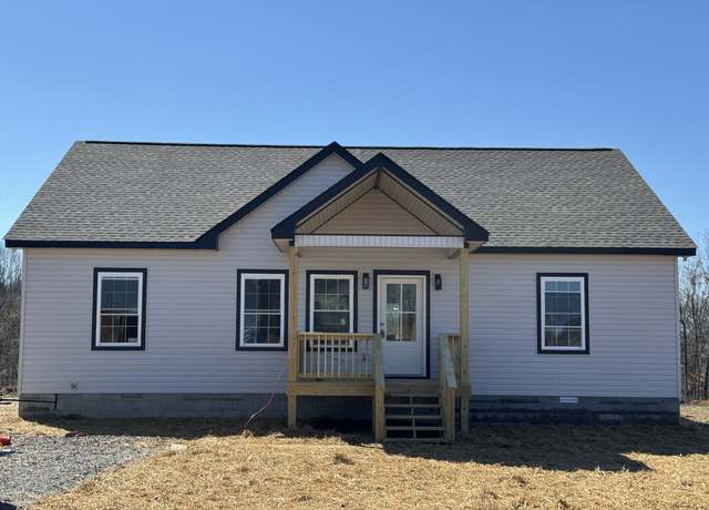 Property at 132 Amos Cir, Lafayette, TN 37083, 3 beds, 2 baths