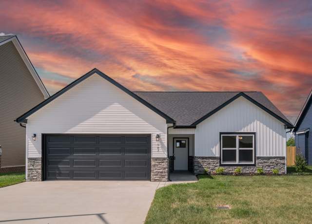 Property at 783 Emma Dean Dr, Clarksville, TN 37042, 3 beds, 2 baths