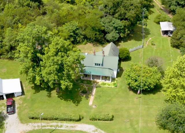 Property at 315 Old Lincoln Rd, Fayetteville, TN 37334, 3 beds, 1 bath