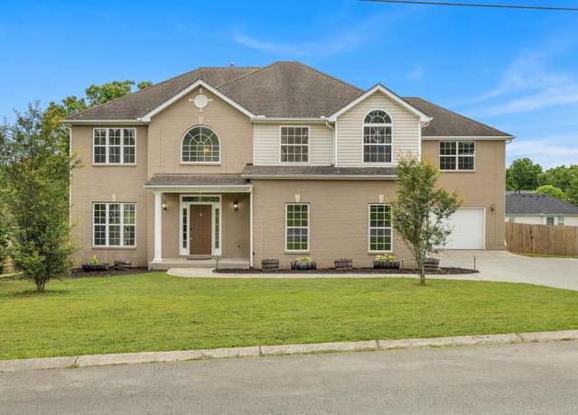 Property at 7204 Glenwood Dr, Fairview, TN 37062, 6 beds, 4.5 baths