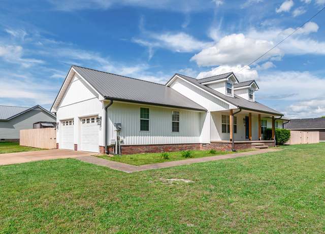 Property at 210 Edgewood Dr, Hohenwald, TN 38462, 3 beds, 2 baths