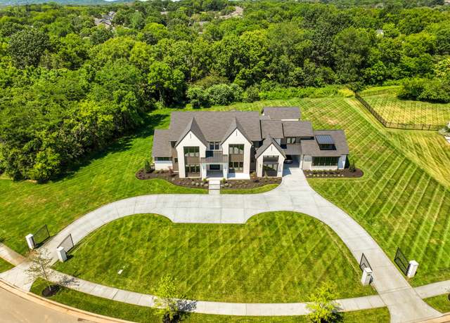Property at 1760 Dean Rd, Thompsons Station, TN 37179, 5 beds, 6 baths