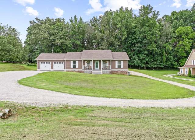 Property at 3202 Bennett Rd, Cookeville, TN 38506, 3 beds, 2 baths