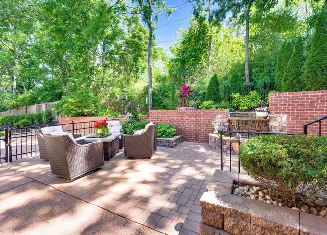 Property at 113 Abbeywood Dr, Nashville, TN 37215, 4 beds, 3.5 baths