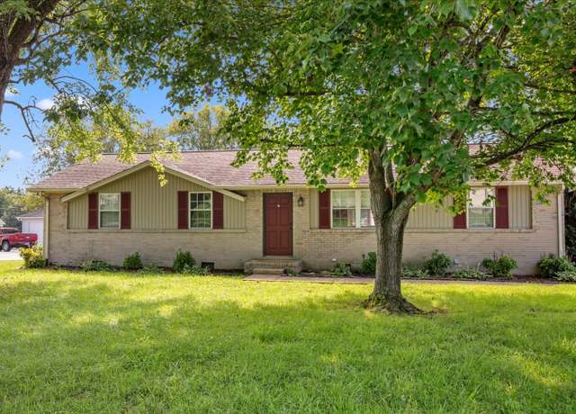 Property at 3005 Westwood Dr, Columbia, TN 38401, 3 beds, 2 baths