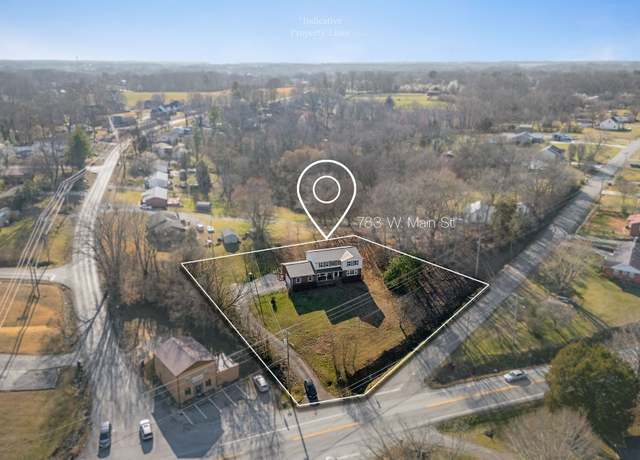 Property at 783 W Main St, Mcminnville, TN 37110, 3 beds, 3.5 baths