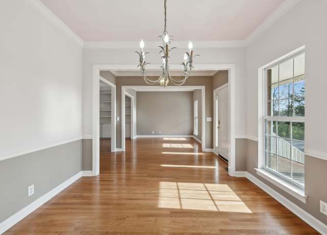 Property at 8012 Poplarwood Rd, Nashville, TN 37221, 4 beds, 2.5 baths