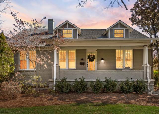 Property at 2704 Oakland Ave, Nashville, TN 37212, 5 beds, 4 baths