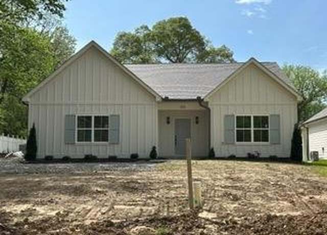 Property at 333 Walnut Ave S, Cookeville, TN 38501, 3 beds, 2 baths
