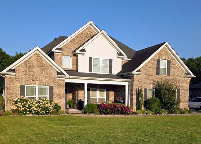 Property at 8009 Shelly Plum Dr, Murfreesboro, TN 37128, 5 beds, 4 baths