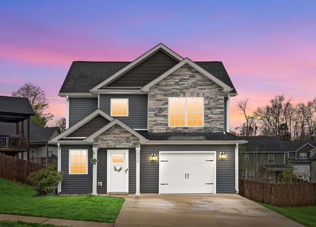 Property at 535 Woodtrace Dr, Clarksville, TN 37042, 3 beds, 2.5 baths