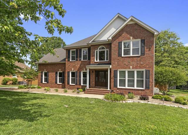 Property at 906 Mantes St, Murfreesboro, TN 37129, 4 beds, 2.5 baths