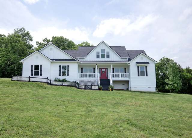 Property at 222 Preacher Roberson Rd, Castalian Springs, TN 37031, 4 beds, 2 baths