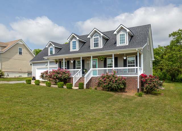 Property at 846 Todd Ave, Lewisburg, TN 37091, 4 beds, 2.5 baths