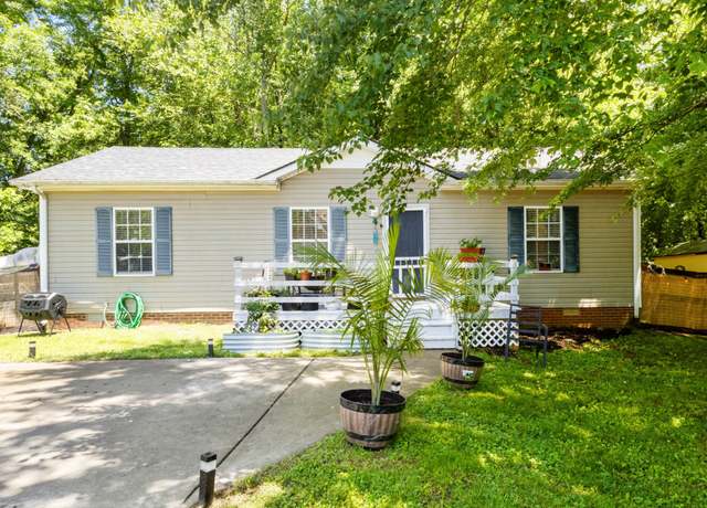 Property at 571 Kathryn Ct, Clarksville, TN 37042, 3 beds, 2 baths