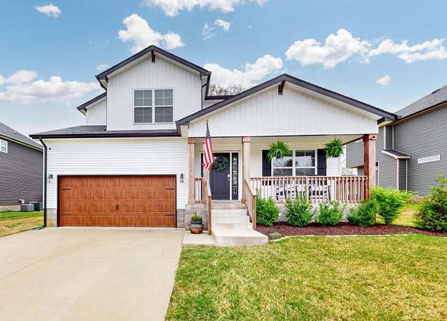 Property at 1079 Spicer Dr, Clarksville, TN 37042, 5 beds, 2.5 baths