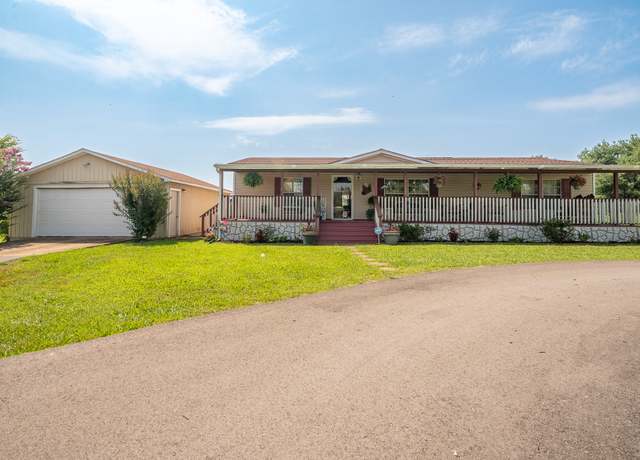 Property at 150 Princess Ct, Loretto, TN 38469, 3 beds, 2 baths