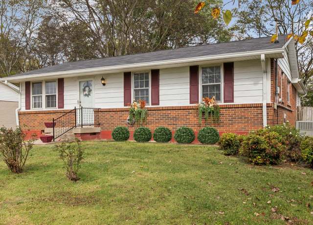 Property at 123 Cole Dr, Hendersonville, TN 37075, 4 beds, 2 baths