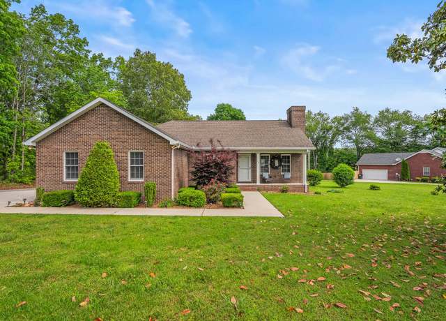 Property at 30 Sullivan Ln, Tullahoma, TN 37388, 3 beds, 2 baths