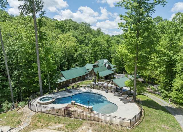 Property at 3560 Tyree Springs Rd, Hendersonville, TN 37075, 4 beds, 5 baths