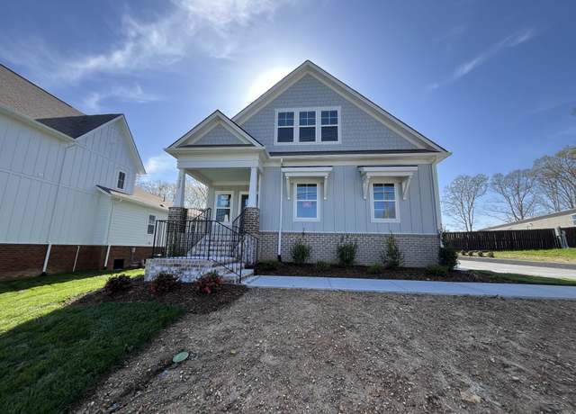 Property at 7312 Lake Rd, Fairview, TN 37062, 4 beds, 2.5 baths