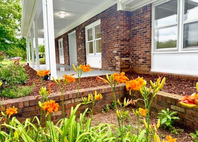 Property at 14 S Patrick Rd, Fayetteville, TN 37334, 3 beds, 2 baths