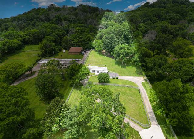 Property at 475 Franklin Rd, Franklin, TN 37069, 3 beds, 3 baths