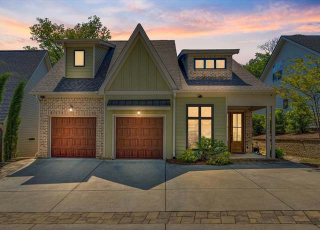 Property at 1383 Carrington Way, Chattanooga, TN 37405, 5 beds, 4 baths